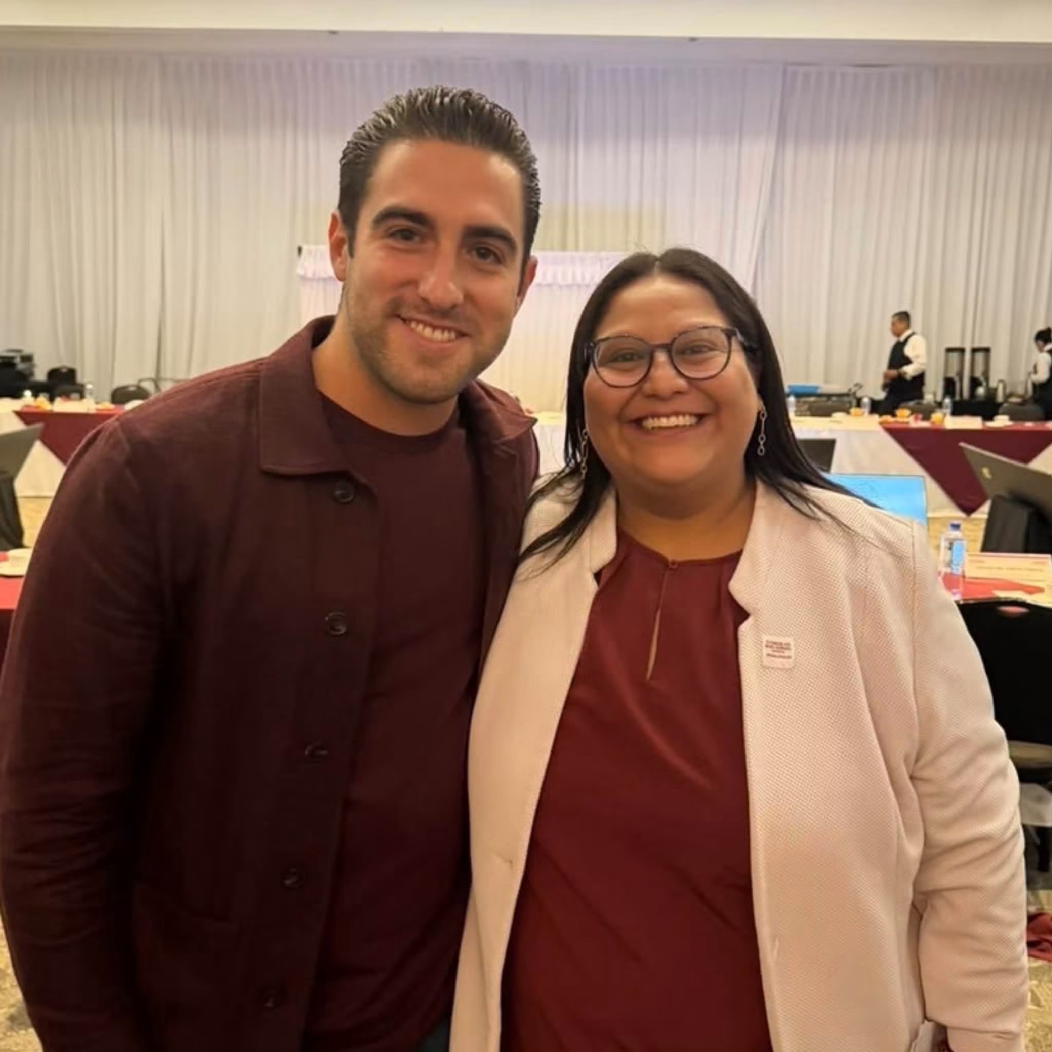 Gino Segura rinde protesta como coordinador estatal de Morena en Quintana Roo junto a otros 16 dirigentes