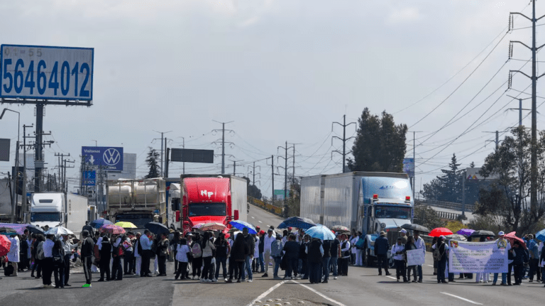 autopista México Pachuca bloqueo