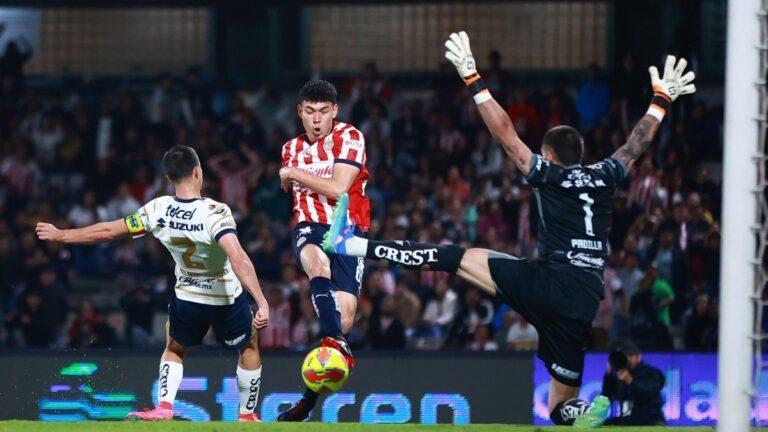 Chivas vence a Pumas