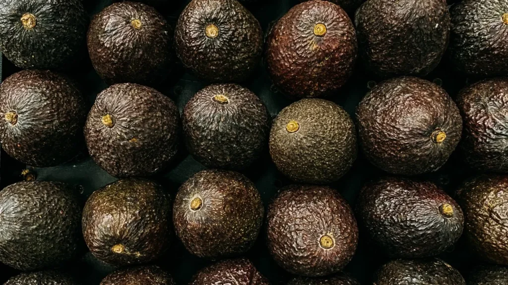 Exfoliante natural de cáscara de aguacate: Una joya escondida para tu piel