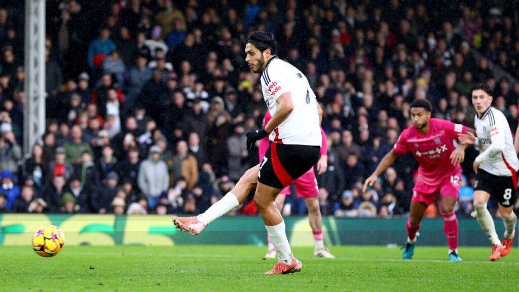 Raúl Jiménez revive al Tricolor con doblete y lleva a México a la final