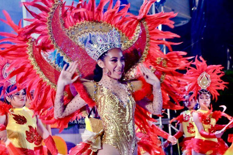 Isla Mujeres celebra con miles de asistentes la espectacular “Noche de Fuego” del Carnaval 2025