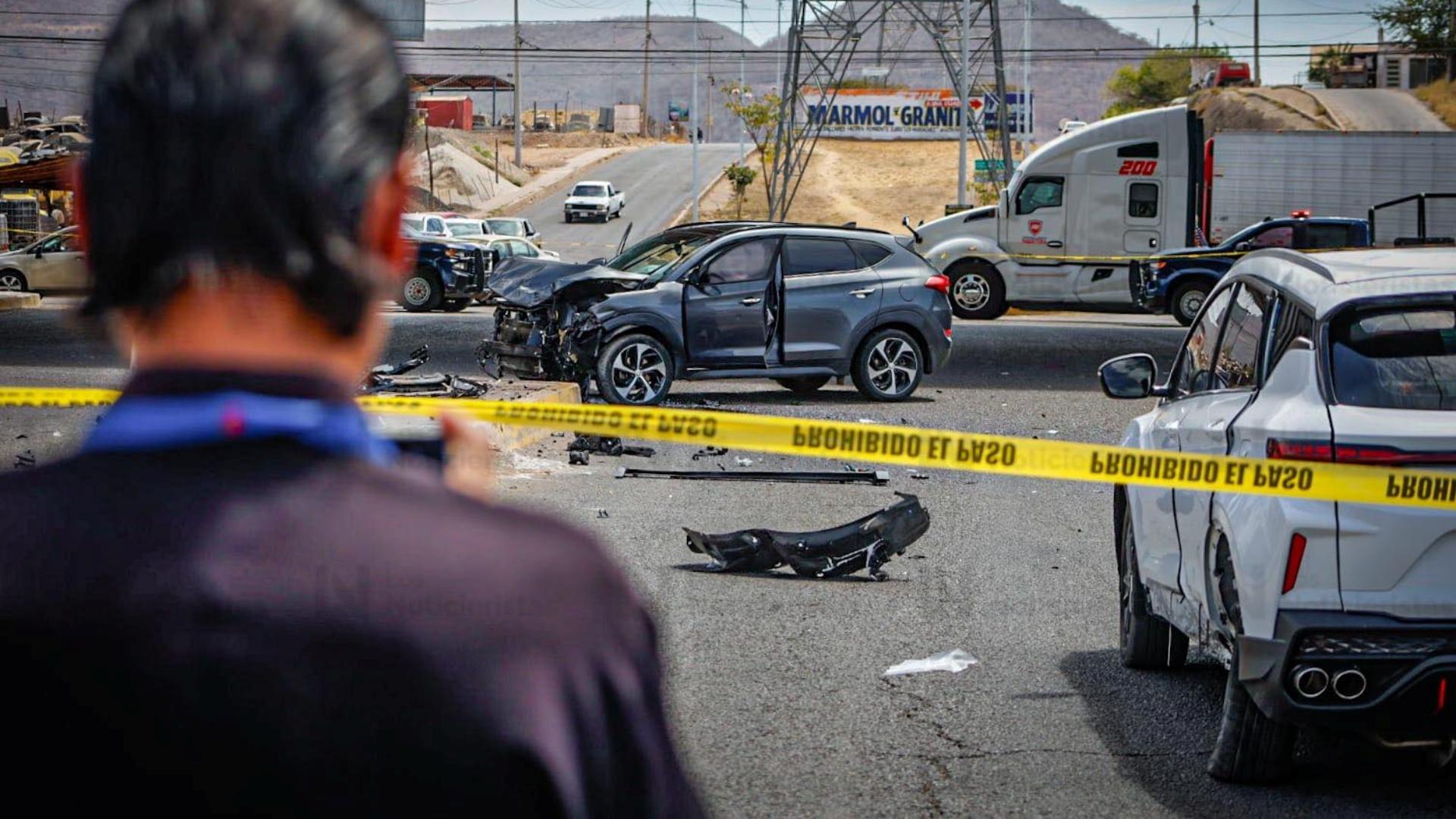 Sicarios abandonan camioneta con explosivos en Culiacán tras choque: Escalada narco y alerta militar