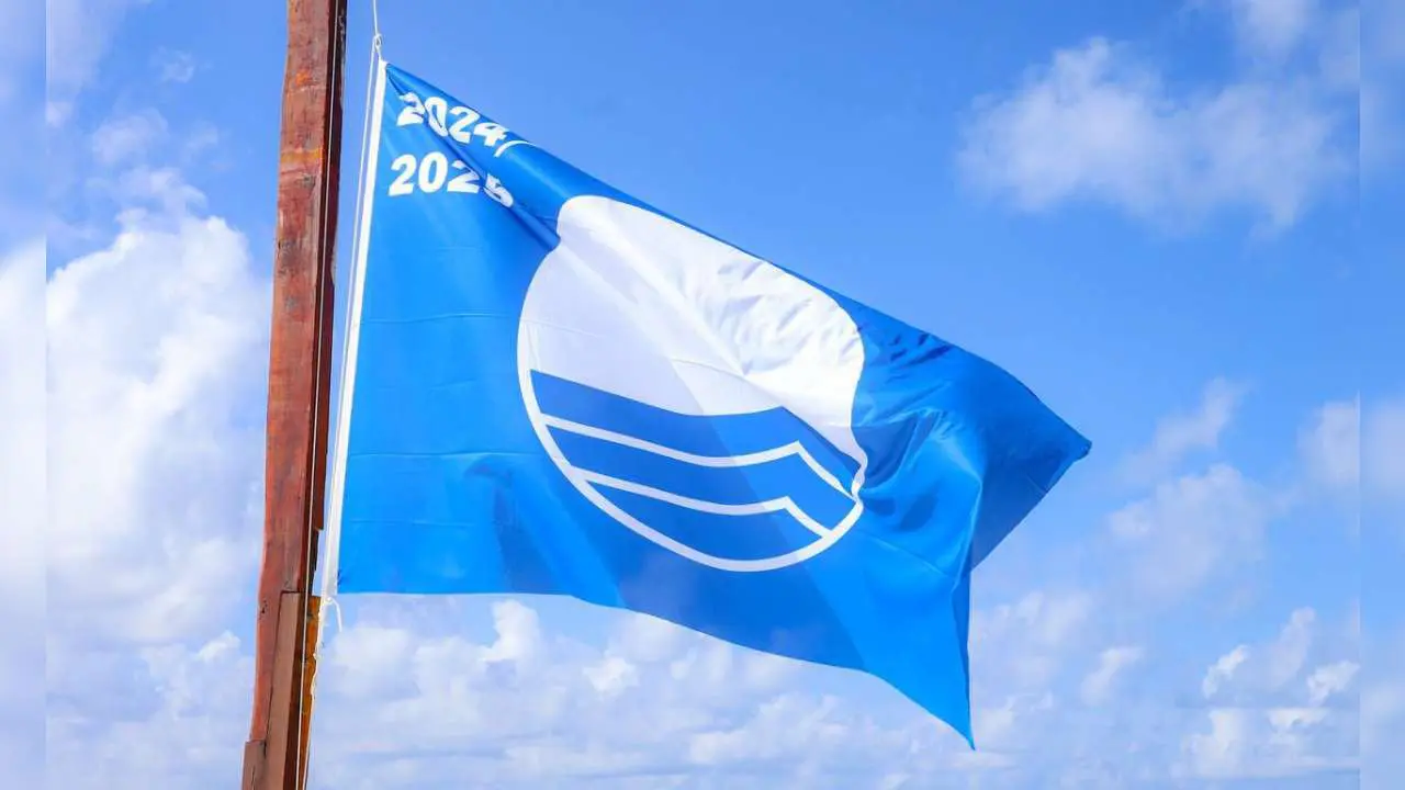 Isla Mujeres refuerza liderazgo turístico con playa Blue Flag 2024 – 2025