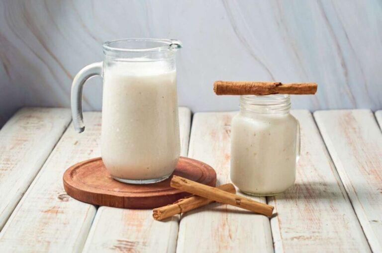 Extranjero prueba agua de horchata mexicana y su reacción sorprende: "La cosa más rica"