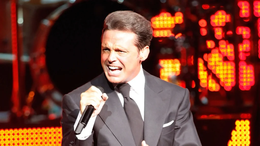 Luis Miguel: los amores que marcaron su vida y las canciones que les dedicó