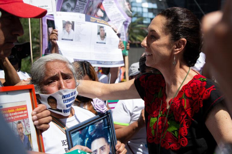 Desapariciones en México: Claudia Sheinbaum abre diálogo con madres buscadoras