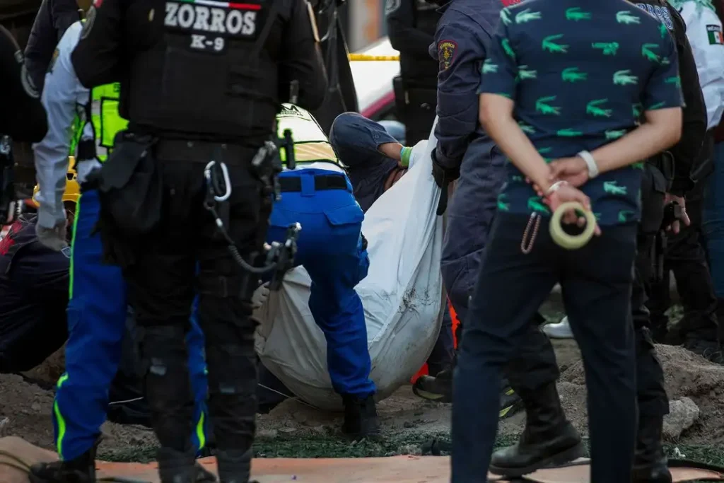 Encuentran osamenta en campamento de migrantes en CDMX