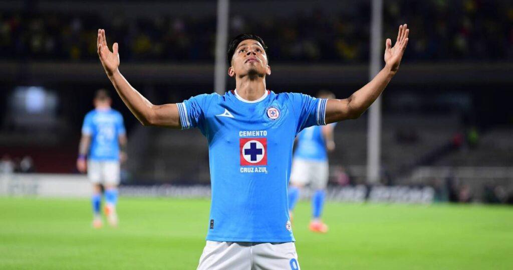 Cruz Azul rompe maldición del América y lo elimina de la Concachampions