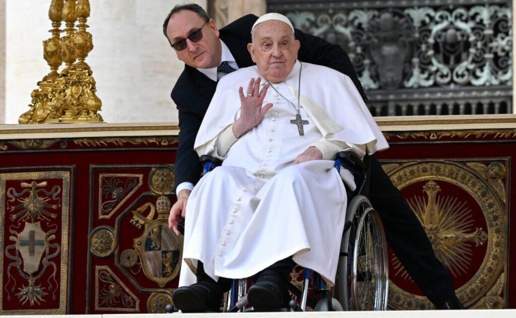 Papa Francisco llama a salir del clericalismo y anunciar esperanza