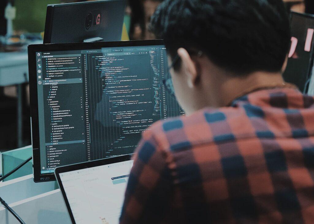 Aprender a programar gratis: el secreto que está cambiando vidas en 2025