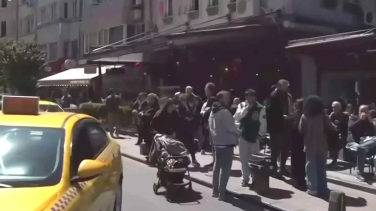 Sismo en Turquía interrumpe noticiero en vivo y aterra a conductores
