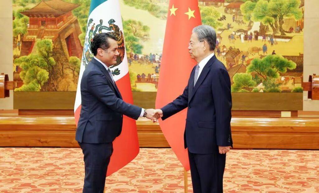 Viaje a China de Gutiérrez Luna no costó ni un peso público: Monreal lo aclara todo