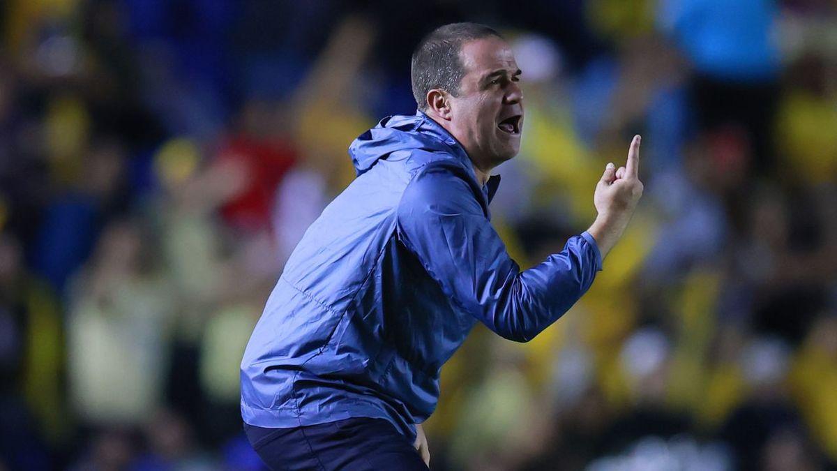 Arbitraje bajo fuego: André Jardine estalla en silencio tras el Toluca vs América