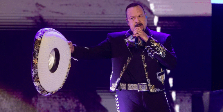 Pepe Aguilar estalla por atención médica: "Tratan mejor a mis perros"