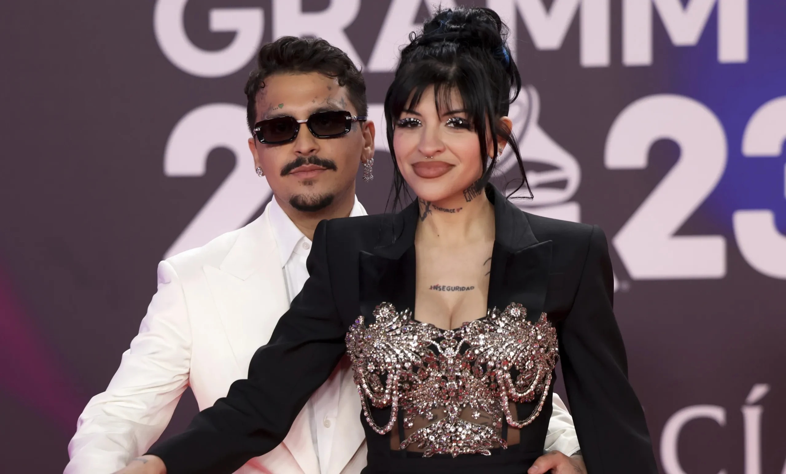 Cazzu evade a la prensa tras encuentro con Nodal: ¿Qué oculta?