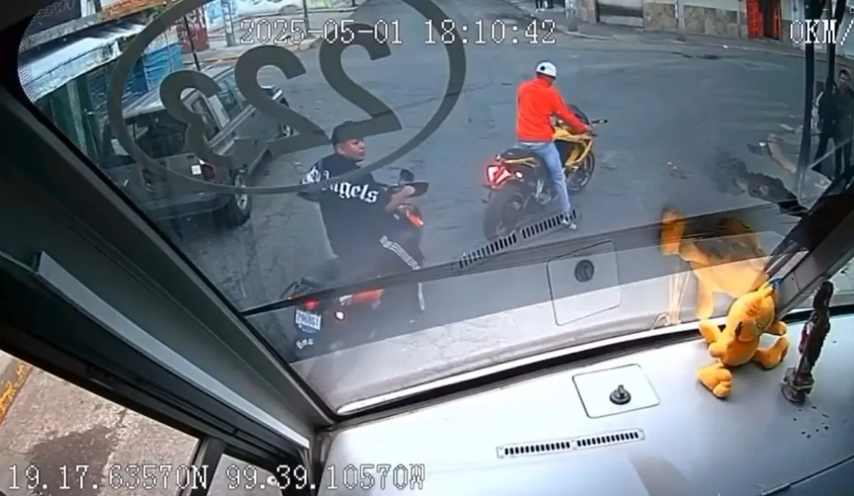 Persecución en Toluca: pasajeros gritan “ya no se detenga” en ataque al chofer