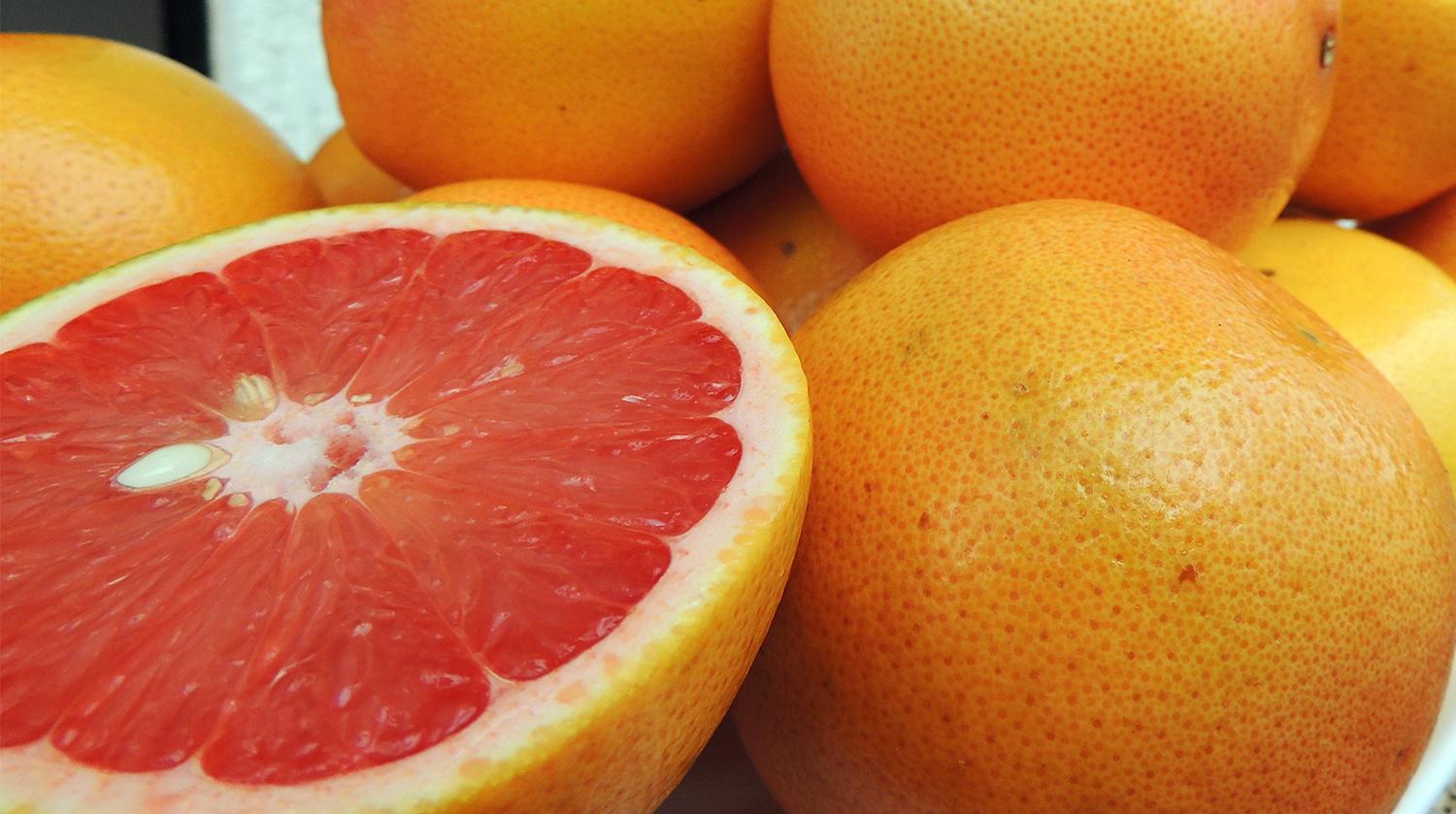 Toronja: El superalimento que revoluciona tu salud desde el primer bocado