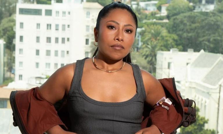 Yalitza Aparicio canta a todo pulmón en bar de "despecho" y desata furor en redes