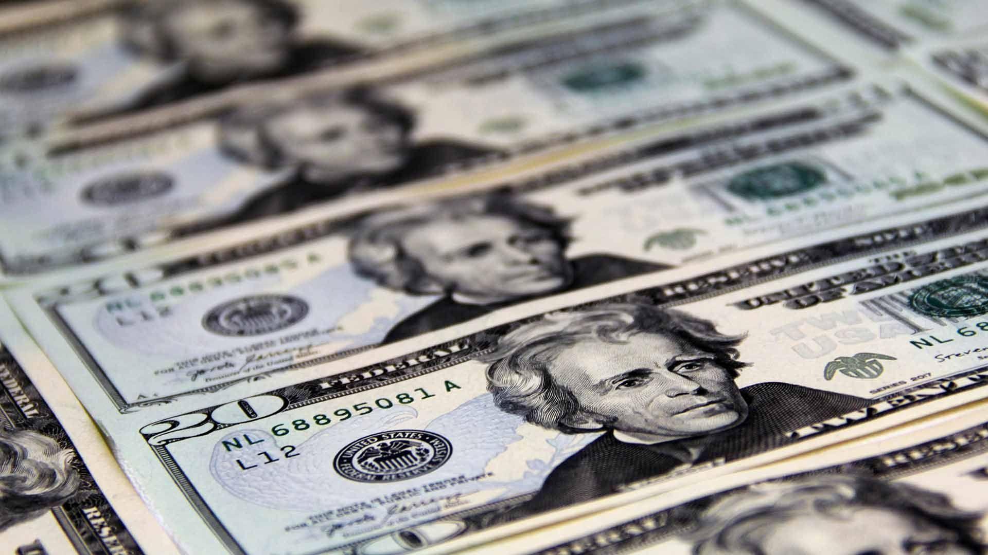 Precio del dólar hoy: Peso mexicano resiste tras amenazas de Trump