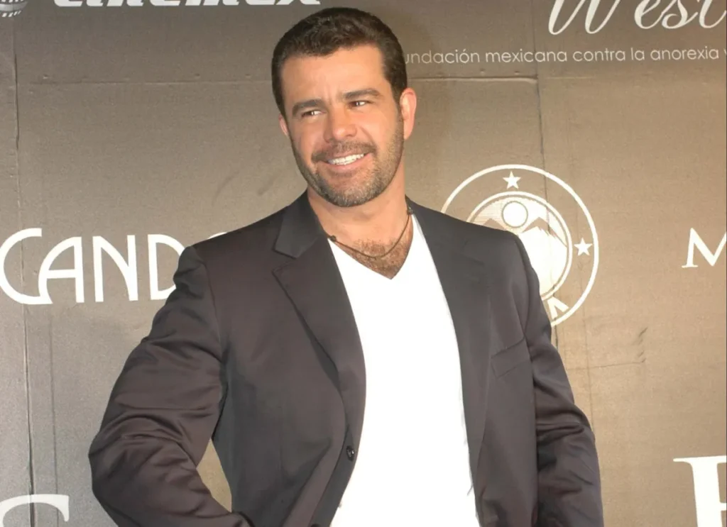 Eduardo Capetillo conmueve al bailar con su hija Alejandra en su boda