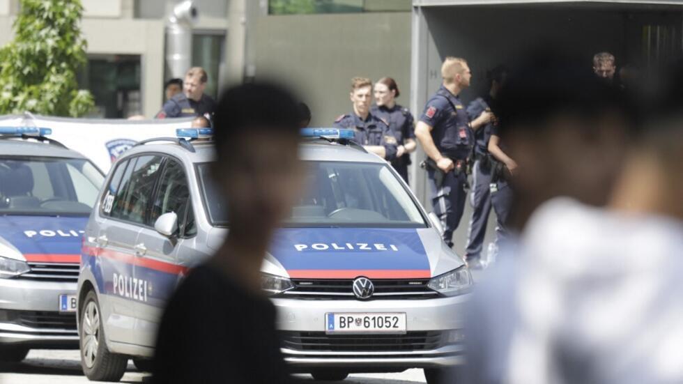 Ataque a tiros en colegio de Austria deja al menos 10 muertos
