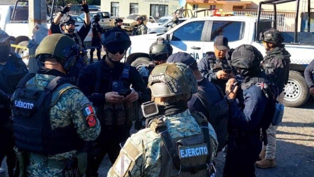 Ataque armado en Tingüindín: Dos muertos frente a presidencia municipal