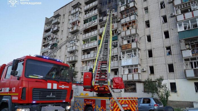 Ataque ruso masivo en Ucrania- un piloto y un civil muertos Ataque ruso masivo en Ucrania: un piloto y un civil muertos