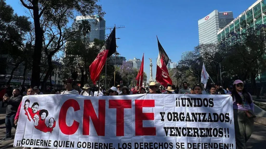 CNTE vs Segob: ¡Toma simbólica y diálogo tenso por Ley del ISSSTE!
