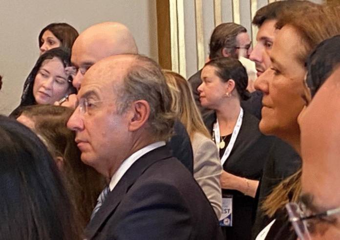 Noroña, ateo en audiencia con Papa León XIV, choca con Calderón Noroña, ateo en audiencia con Papa León XIV, choca con Calderón