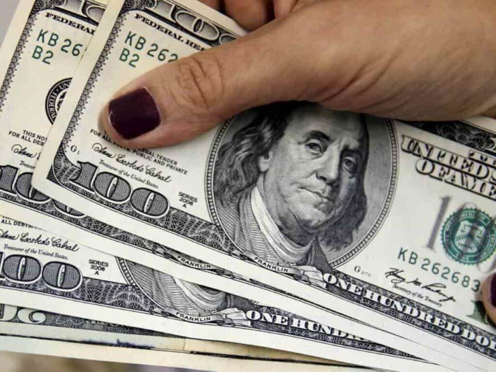 Dólar hoy: Peso mexicano extiende ganancias y llega a 18.81