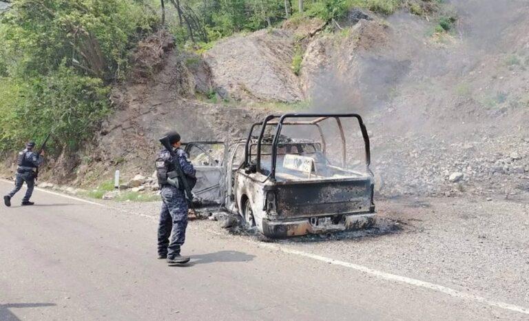 Emboscan y calcinan a policías en Frontera Comalapa