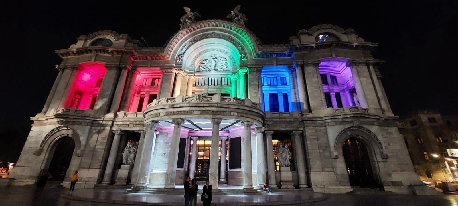 Palacio de Bellas Artes se ilumina por el orgullo: ¡Así celebra la diversidad!