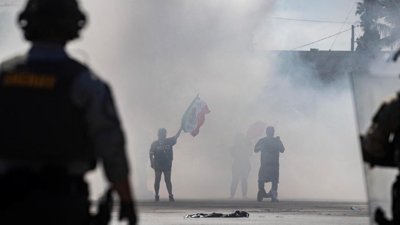 Defensa de migrantes mexicanos: México responde a redadas ice y condena violencia