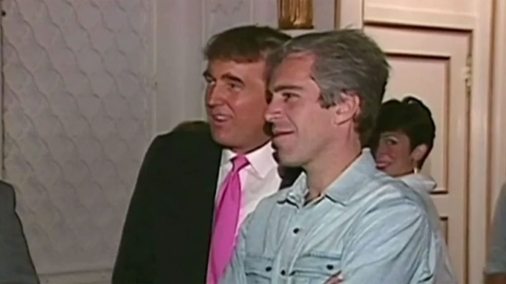 Donald Trump niega autoría de carta a Jeffrey Epstein y demanda al WSJ