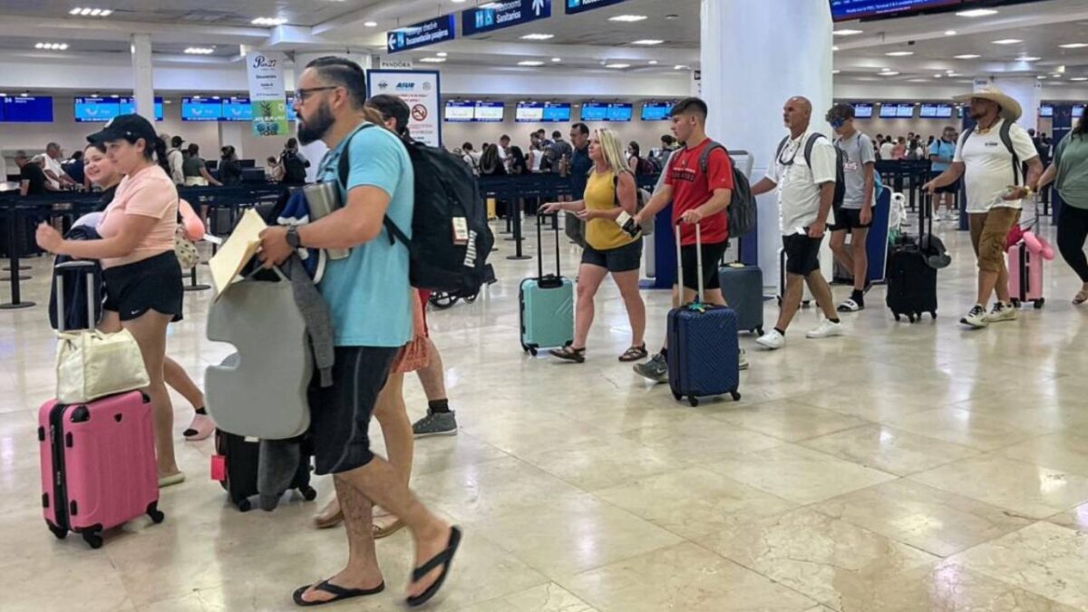 Aeropuerto de Cancún pierde pasaje extranjero y nacional