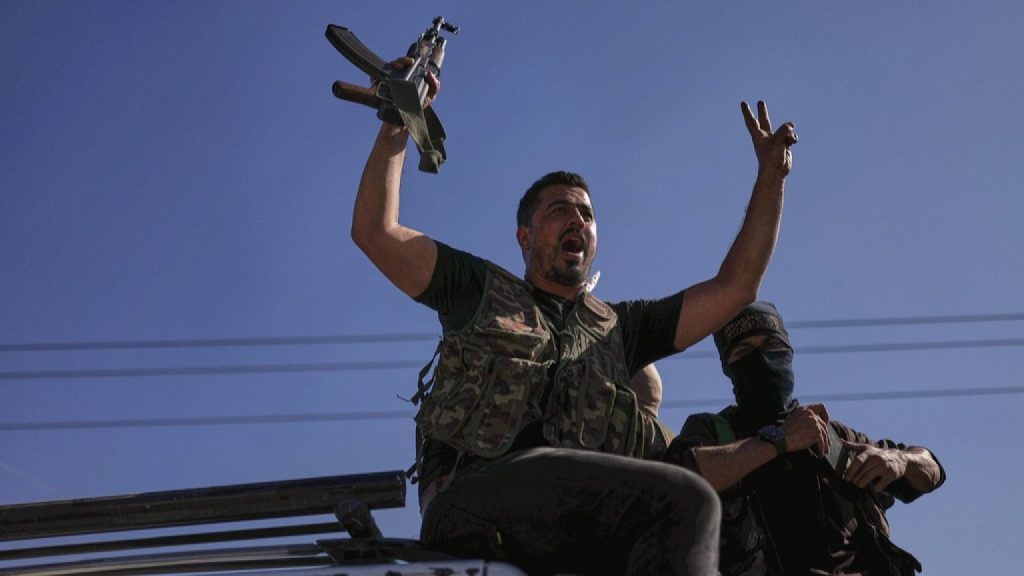 Alto el fuego en Siria: Al Shara culpa a Israel y despliega tropas