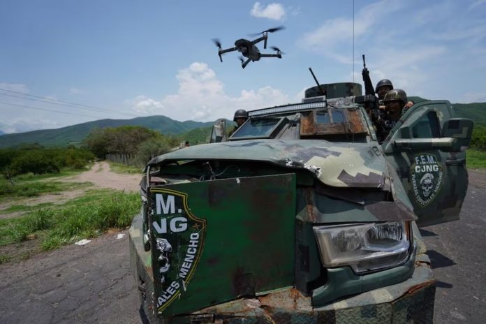 EE. UU. Advierte- Cárteles Podrían Atacar con Drones EE. UU. Advierte: Cárteles Podrían Atacar con Drones