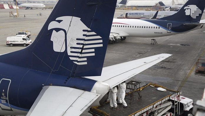 Estados Unidos impone duras sanciones aéreas a México