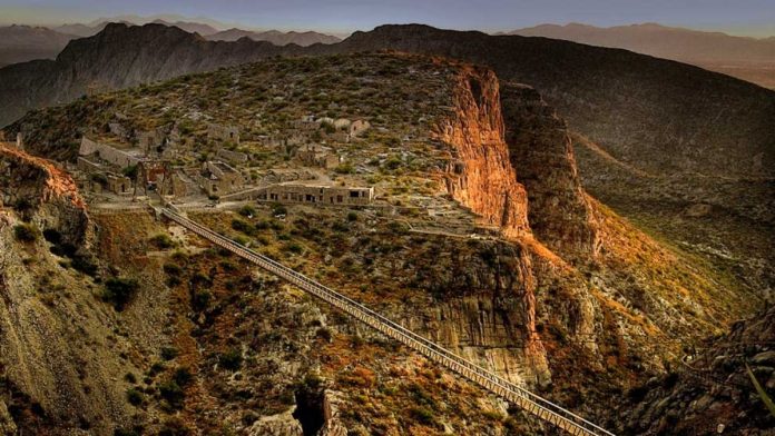 Ojuela, el Pueblo Fantasma de Durango que Atrae a Turistas con Mitos y Leyendas Ojuela, el Pueblo Fantasma de Durango que Atrae a Turistas con Mitos y Leyendas