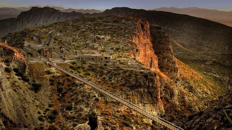 Ojuela, el Pueblo Fantasma de Durango que Atrae a Turistas con Mitos y Leyendas