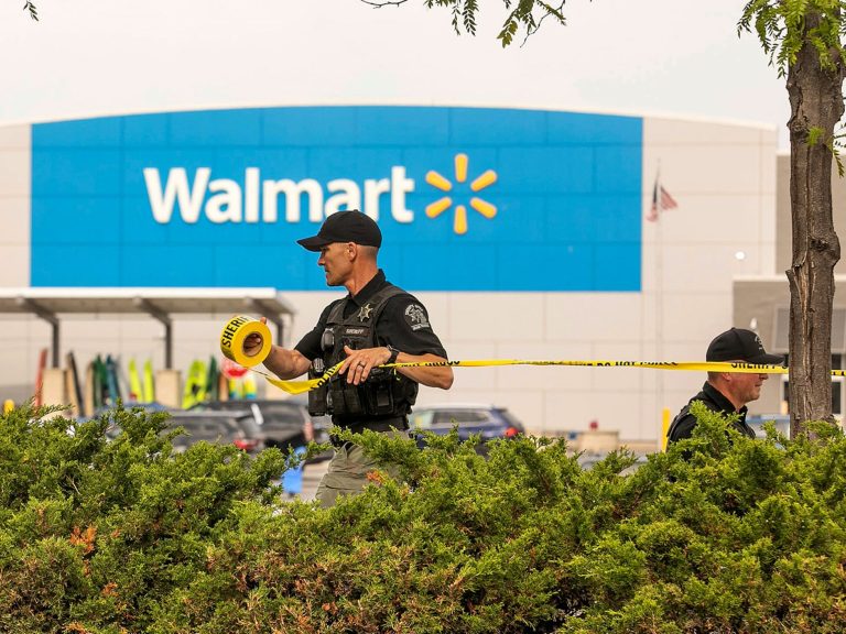 Once personas heridas en apuñalamiento masivo en un Walmart de Míchigan