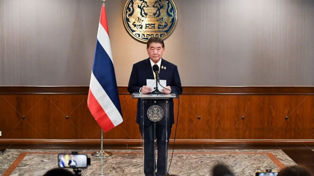 Tailandia declara ley marcial en su frontera por el conflicto con Camboya