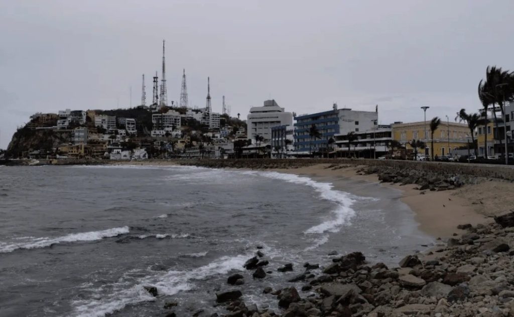 Tsunami por sismo en Rusia genera variaciones en el Pacífico Mexicano