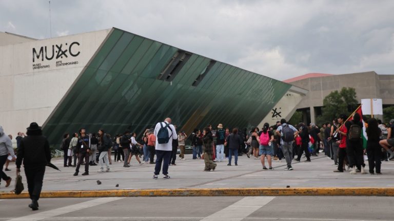 UNAM condena vandalismo en CCU tras marcha dominical