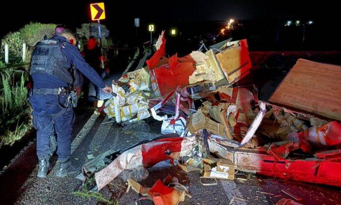 Accidente carretero en Zacatecas: 6 muertos por choque de tráiler y camioneta
