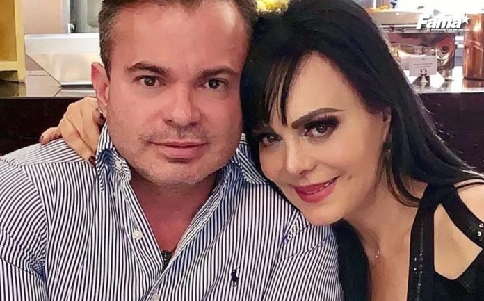 Maribel Guardia: ¿Infidelidad de Marco Chacón Expuesta en Mensajes? Maribel Guardia: ¿Infidelidad de Marco Chacón Expuesta en Mensajes?