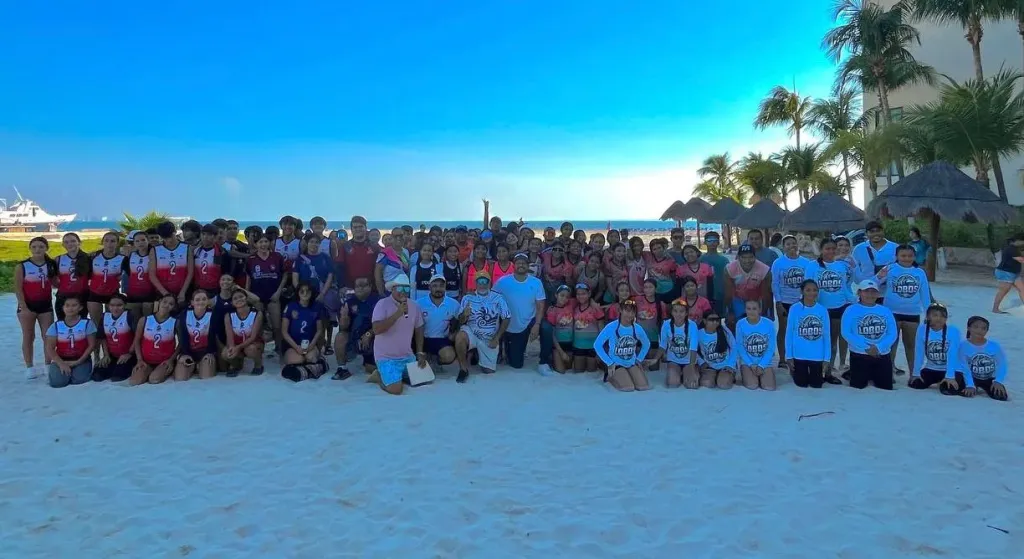 arrancó la copa Cancún Jr. de voleibol de playa con 102 equipos