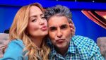 Andrea Legarreta, viral: Su incómoda reacción por un beso de Raúl Araiza en “Hoy”