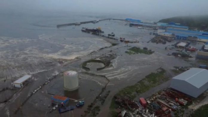 Rusia: tsunami de lodo y evacuaciones tras un sismo en Kamchatka Rusia: tsunami de lodo y evacuaciones tras un sismo en Kamchatka